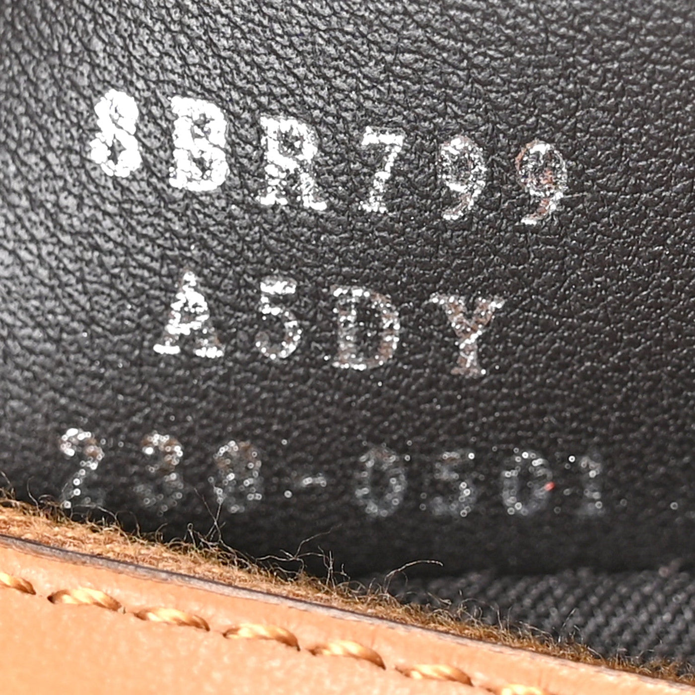 FENDI VITELLO GRACE MATTE MEDIUM FENDIGRAPHY HOBO BAG CARAMELLO