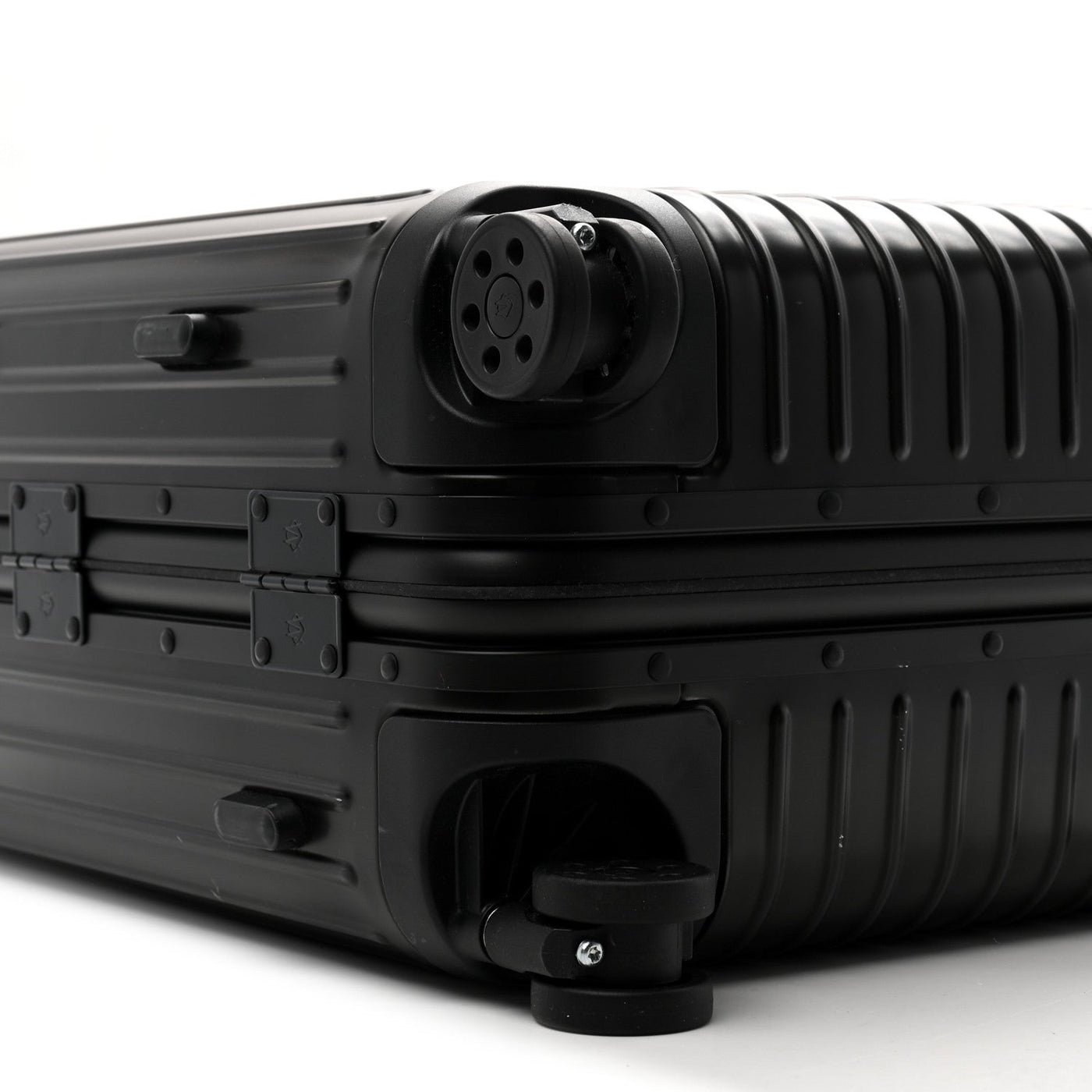RIMOWA ALUMINUM ORIGINAL CABIN BLACK