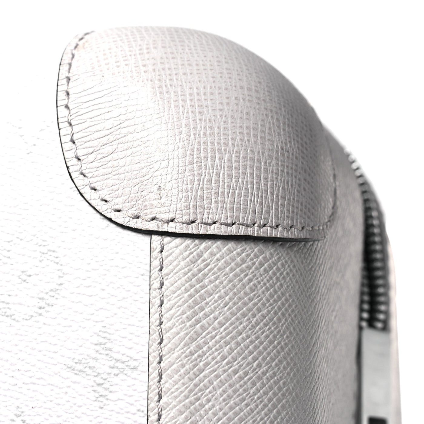 LOUIS VUITTON TAIGARAMA HORIZON 55 OPTIC WHITE
