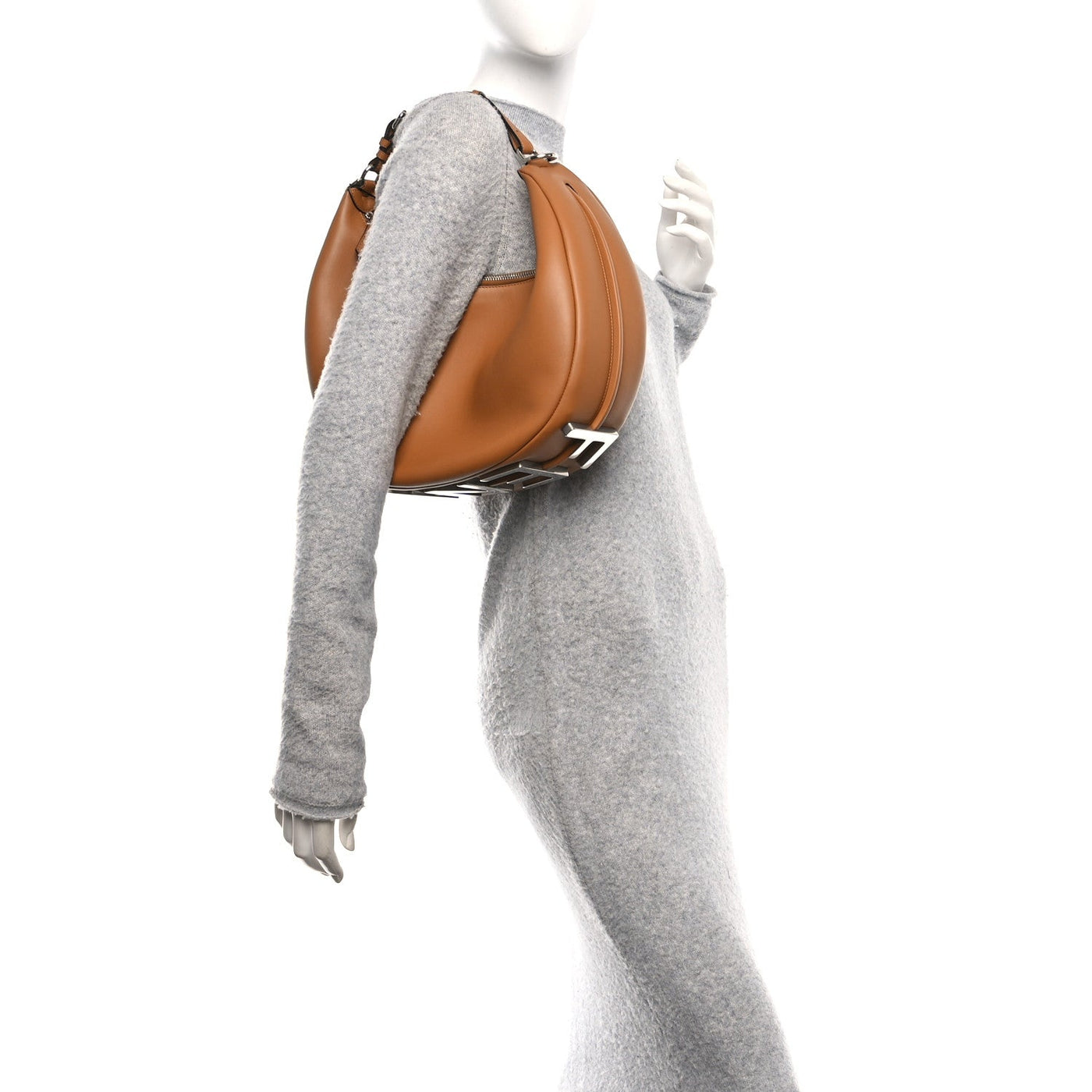 FENDI VITELLO GRACE MATTE MEDIUM FENDIGRAPHY HOBO BAG CARAMELLO