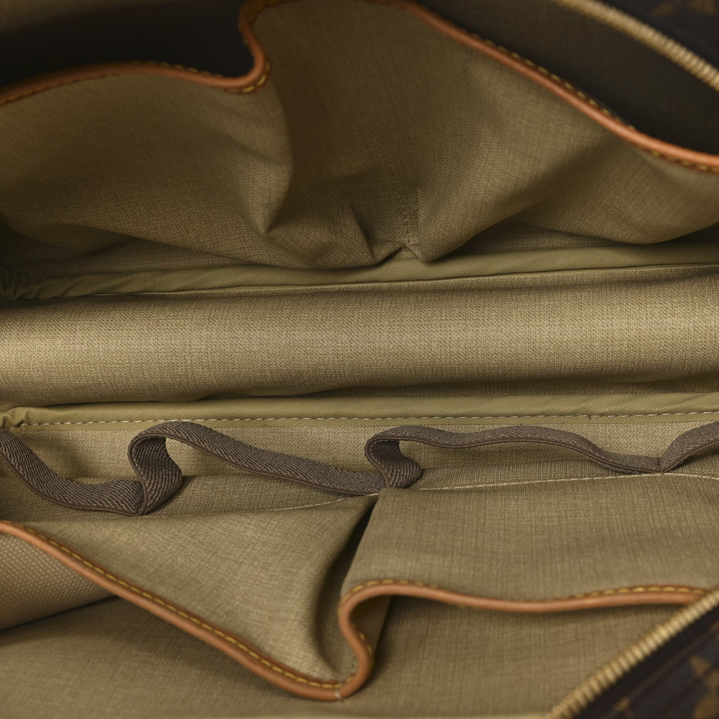 LOUIS VUITTON MONOGRAM DEAUVILLE