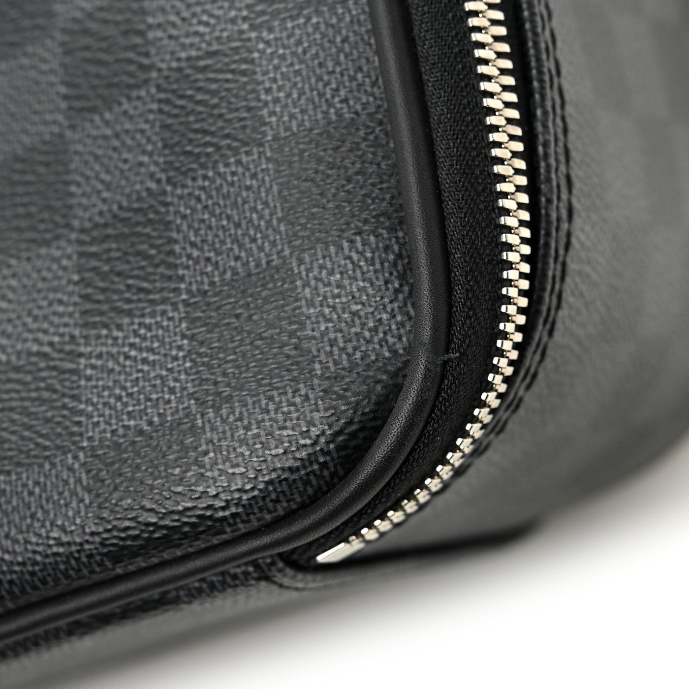LOUIS VUITTON DAMIER GRAPHITE MICHAEL BACKPACK NV2