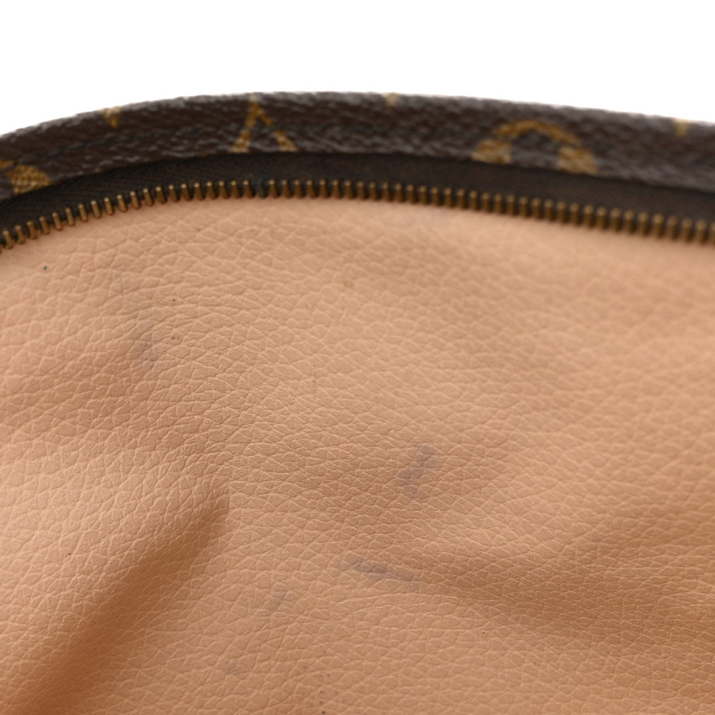 LOUIS VUITTON MONOGRAM TOILETRY POUCH 26