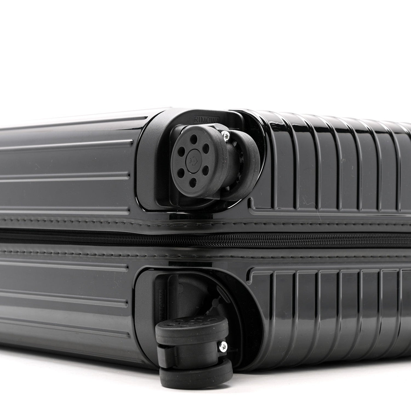 RIMOWA GLOSS POLYCARBONATE ESSENTIAL LITE CABIN U BLACK