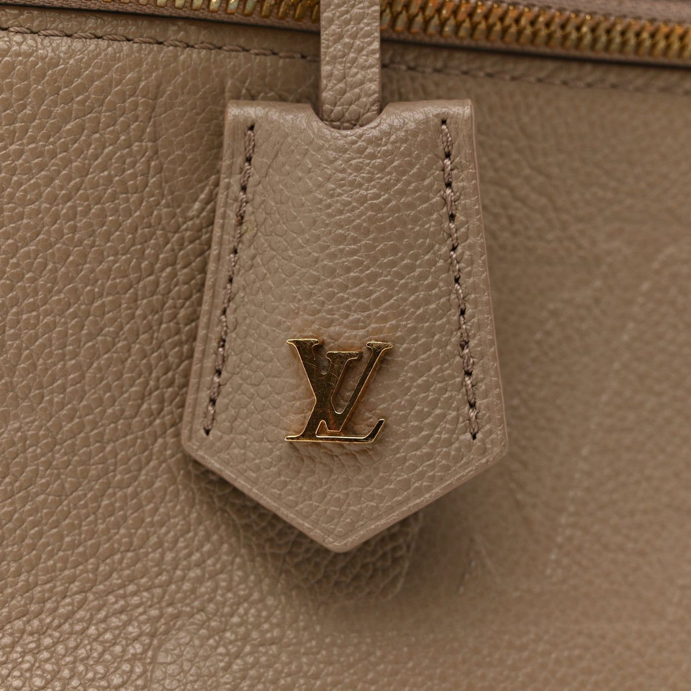 LOUIS VUITTON EMPREINTE MONOGRAM GIANT VANITY PM TOURTERELLE