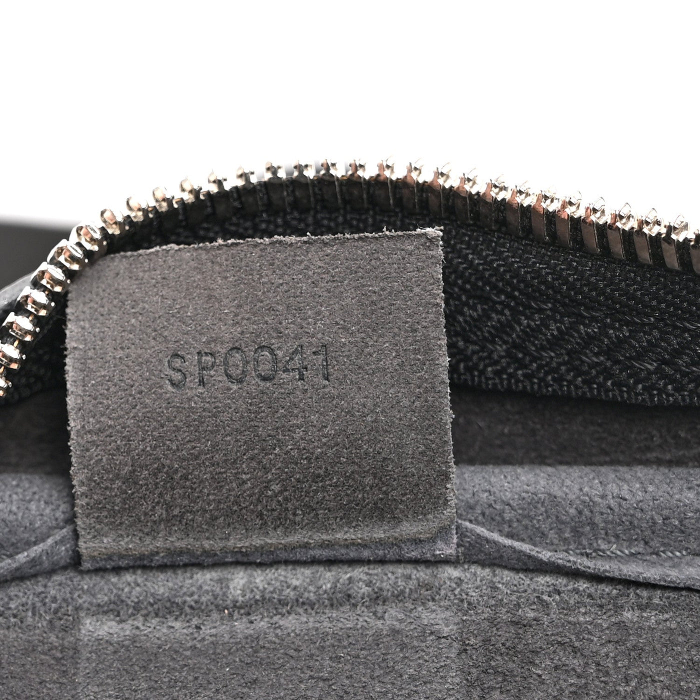 LOUIS VUITTON TAIGA KENDALL PM ARDOISE
