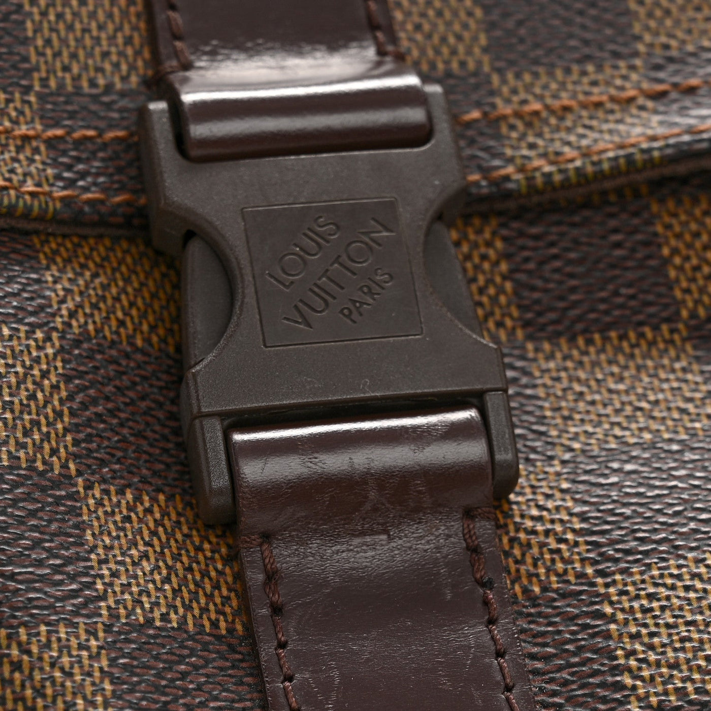 LOUIS VUITTON DAMIER EBENE MELVILLE MESSENGER BAG