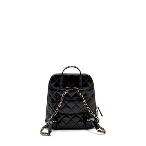 CHANEL 22A MINI BACKPACK PATENT BLACK LGHW (MICROCHIP)