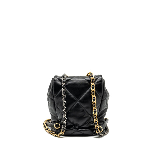 CHANEL 24C 19 BACKPACK SHINY LAMBSKIN BLACK MULTICOLOUR HARDWARE(MICROCHIP)