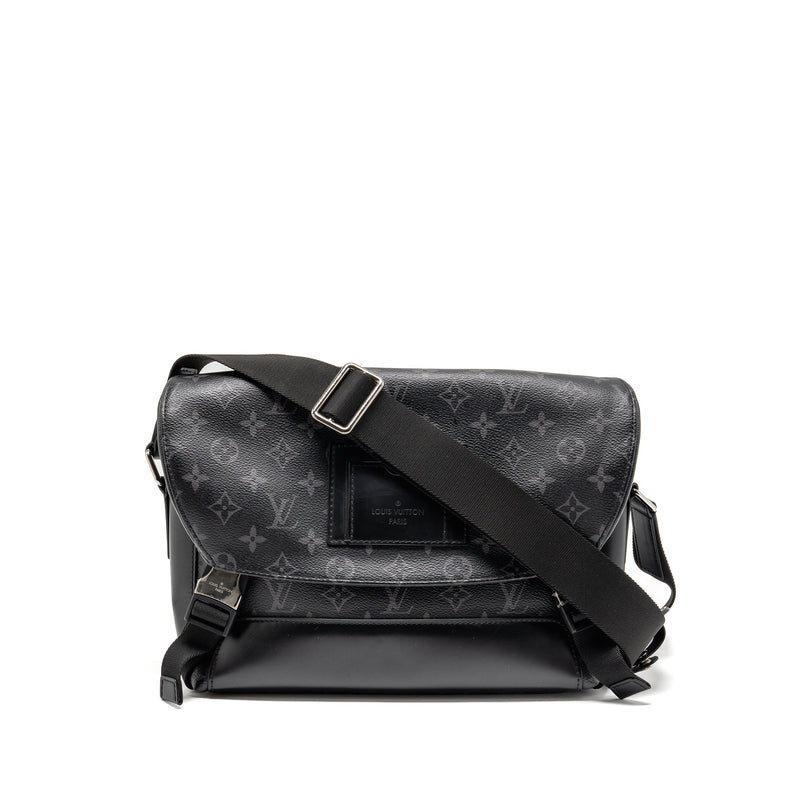 LOUIS VUITTON MESSENGER VOYAGER PM MONOGRAM CANVAS BLACK SHW