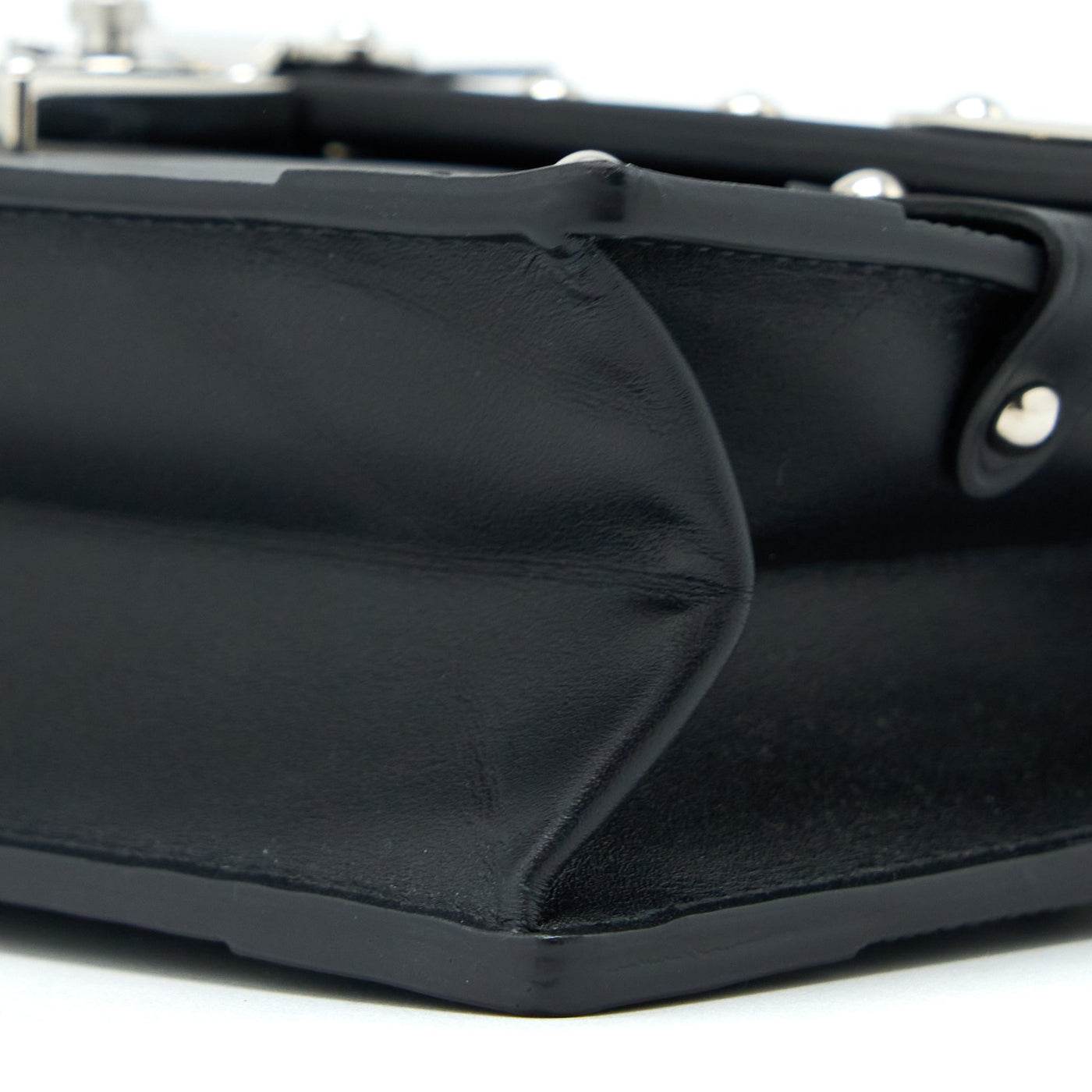 LOUIS VUITTON TRUNK CHAIN WALLET EPI BLACK SHW