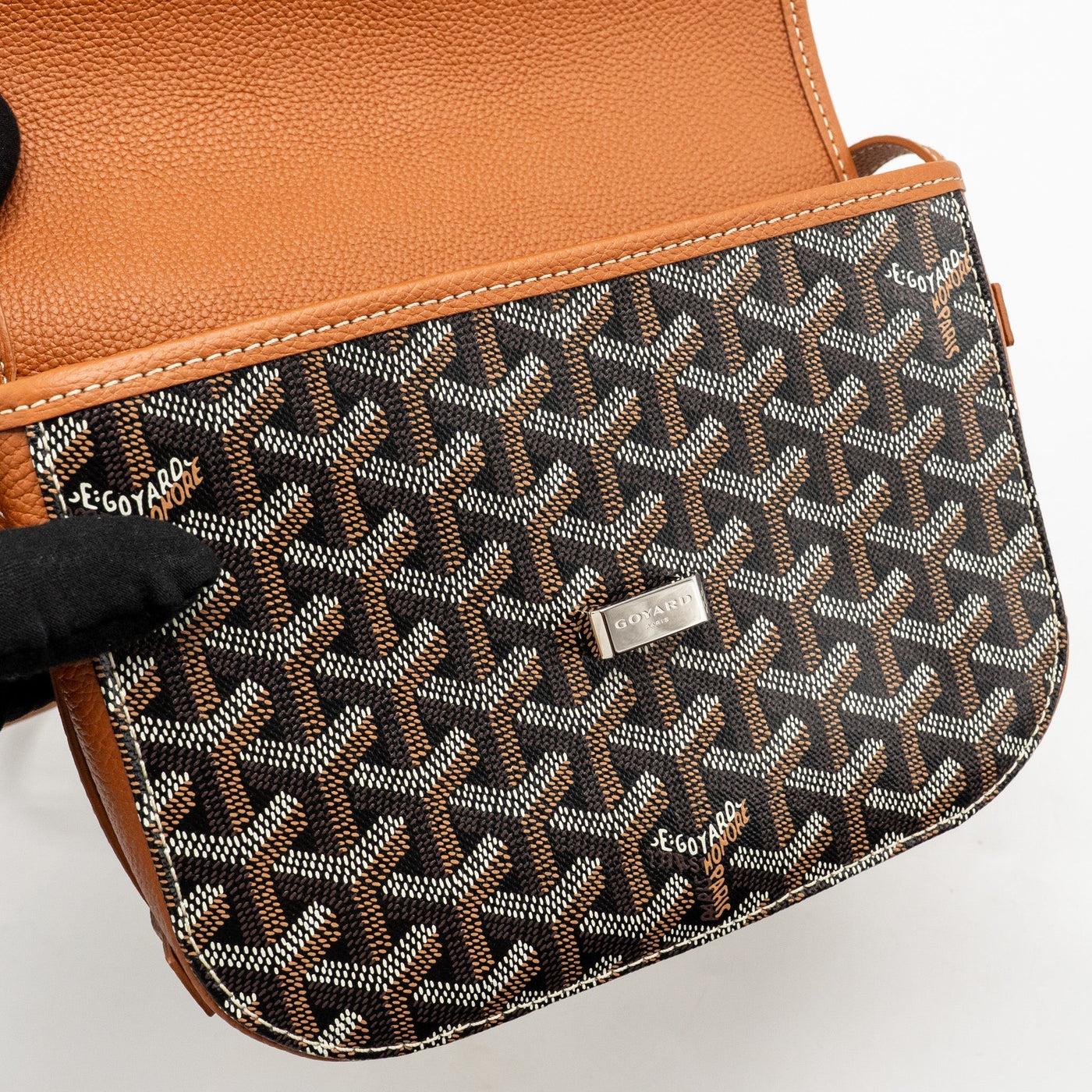 GOYARD BELVEDERE PM MESSENGER BAG GOYARDINE CANVAS / CALFSKIN BLACK/TAN SHW