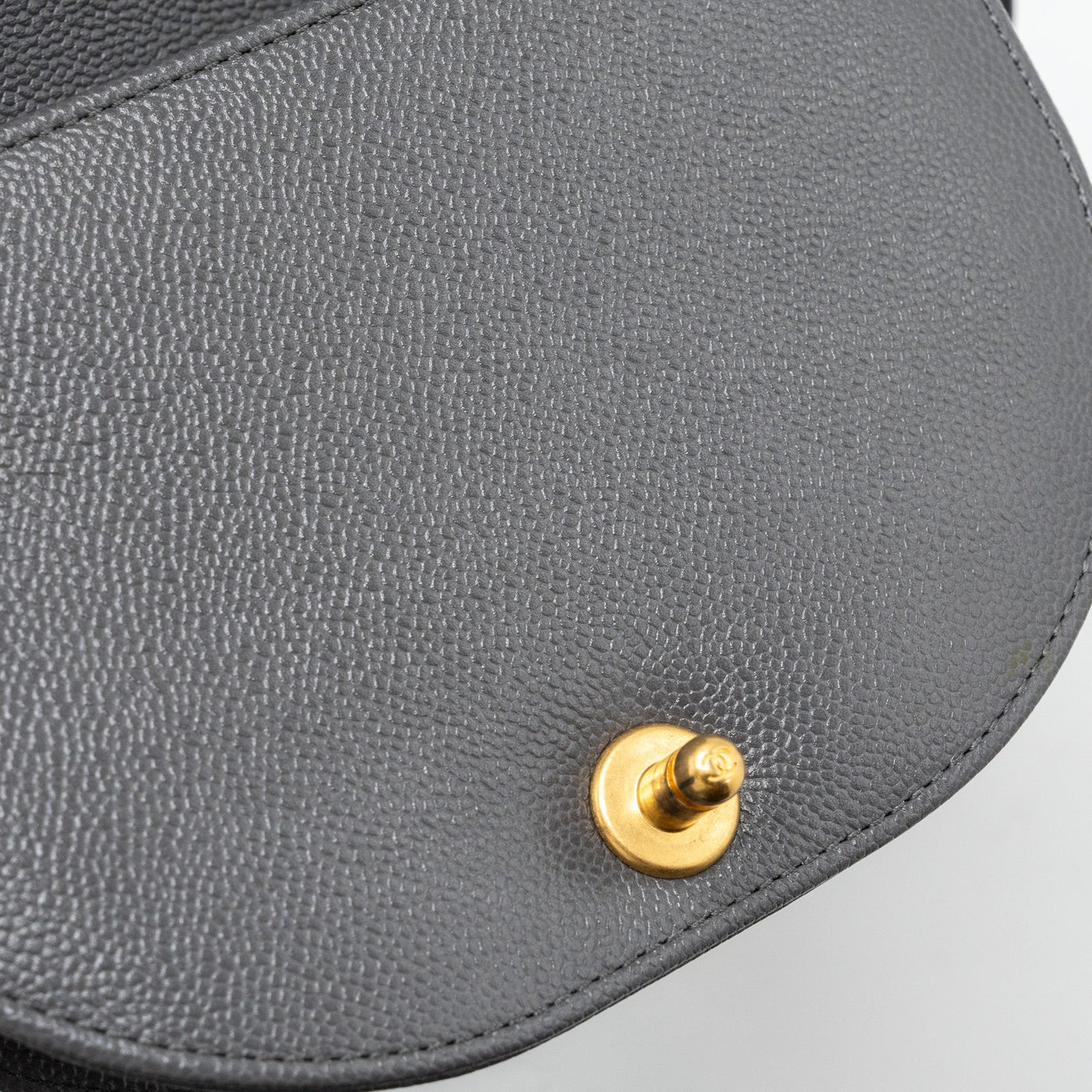 CHANEL 22A ROUND BOY MESSENGER BAG CAVIAR GREY GHW(MICROCHIP)