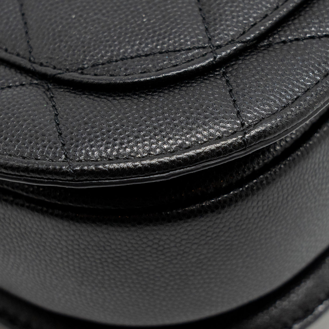 CHANEL 22B ROUND MESSENGER BAG CAVIAR BLACK GHW (MICROCHIP)