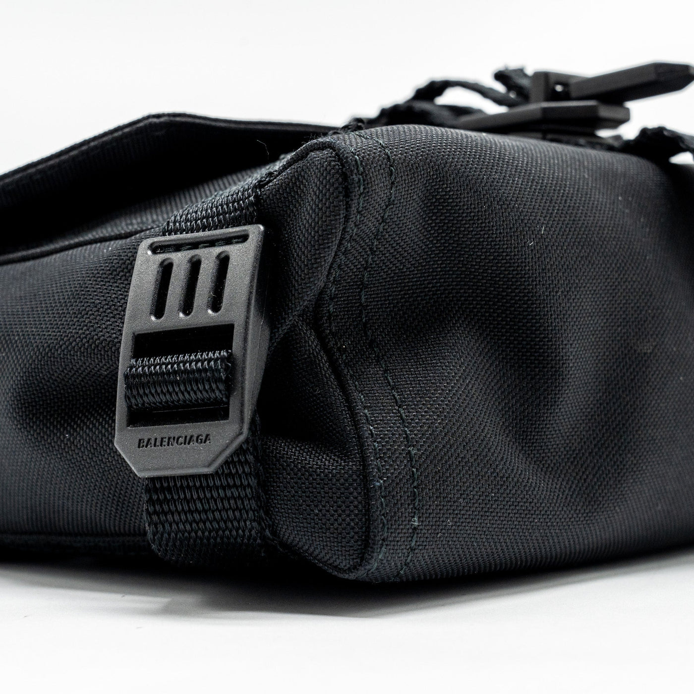BALENCIAGA ARMY MESSENGER BAG BLACK RECYCLED NYLON BLACK/BLACK HARDWARE