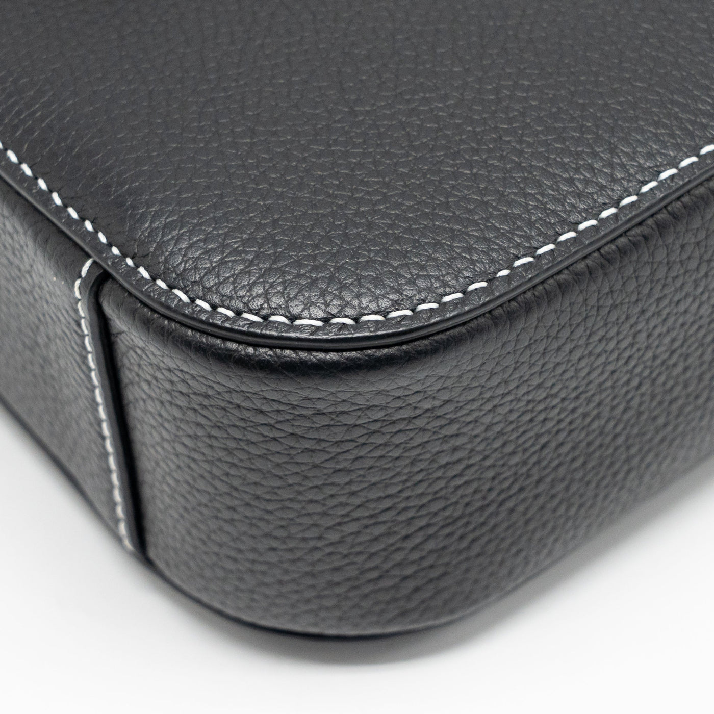 DIOR MEDIUM SADDLE FLAP MESSENGER BAG GRAINED CALFSKIN BLACK GHW