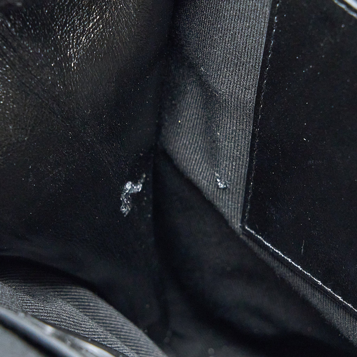 CHANEL 22A QUILTED BACKPACK SHINY CALFSKIN BLACK LGHW (MICROCHIP)