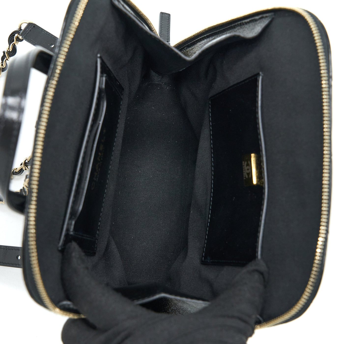 CHANEL 22A QUILTED BACKPACK SHINY CALFSKIN BLACK LGHW (MICROCHIP)