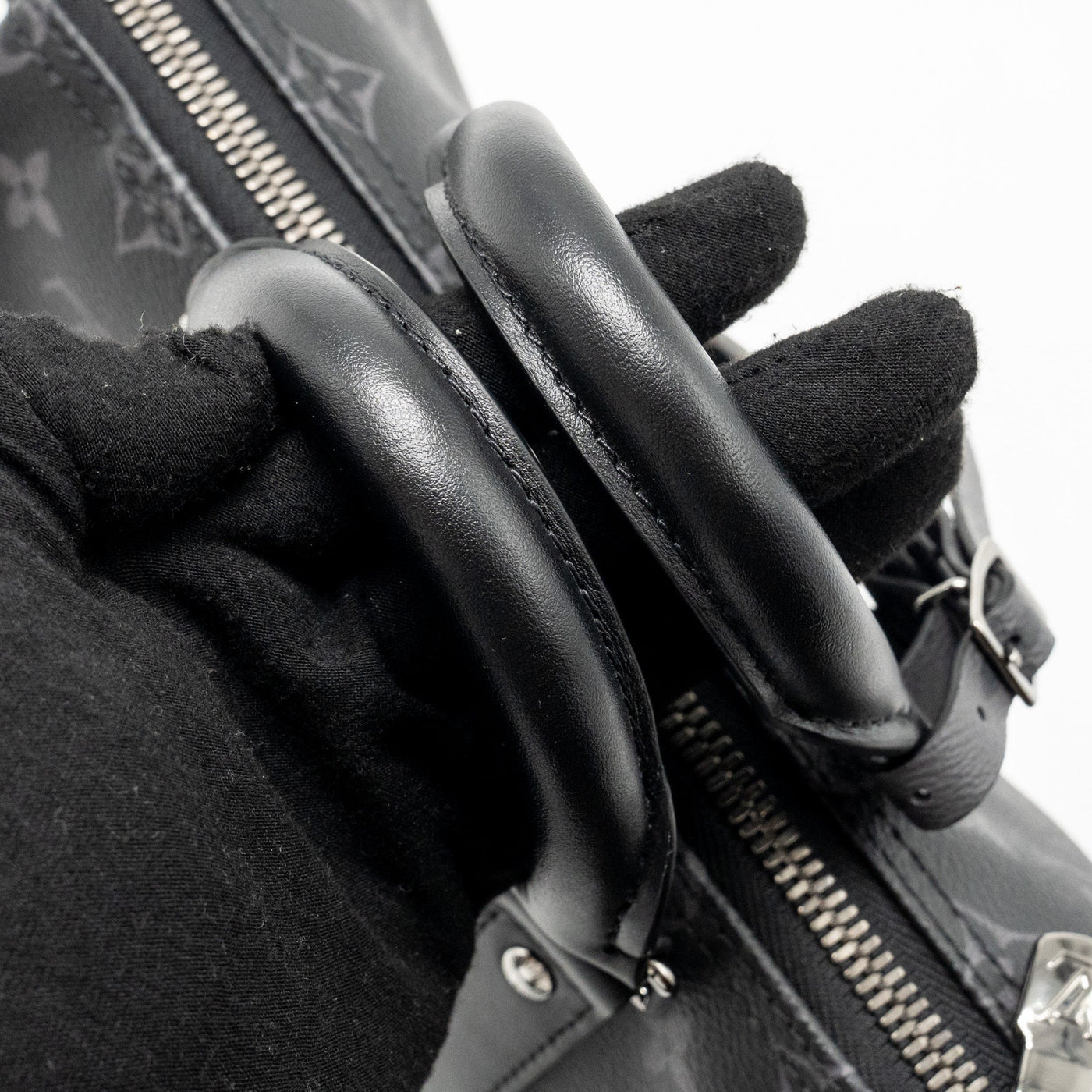 LOUIS VUITTON KEEPALL BANDOULIERE 25 MONOGRAM ECLIPSE SHW