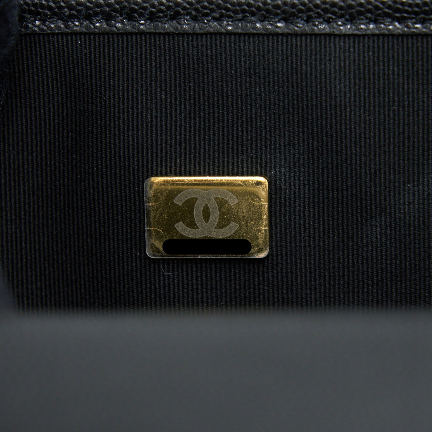 CHANEL 22K TOP HANDLE MESSENGER BAG CAVIAR BLACK BRUSHED GHW (MICROCHIP)