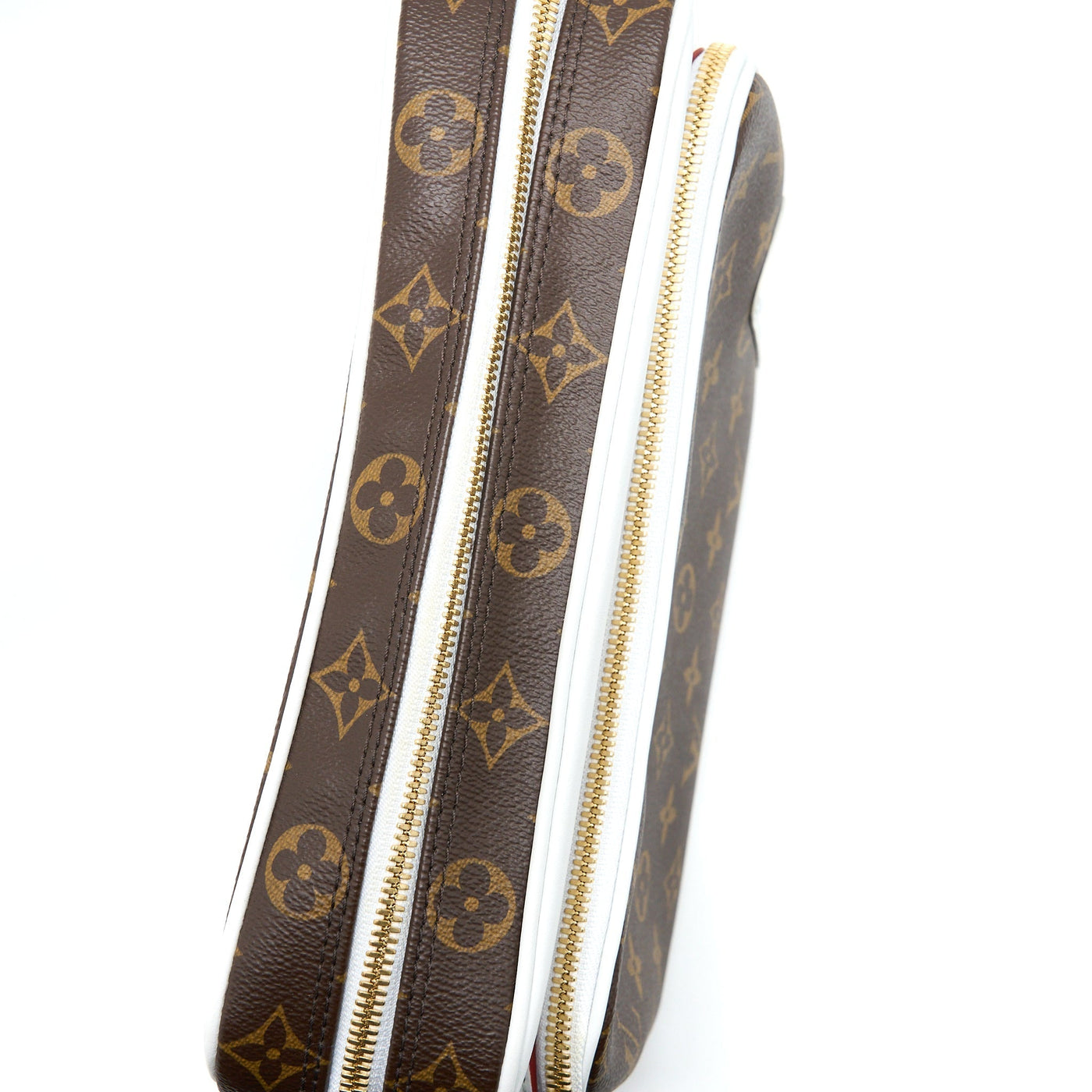 LOUIS VUITTON X NBA NIL MESSENGER MONOGRAM CANVAS GHW