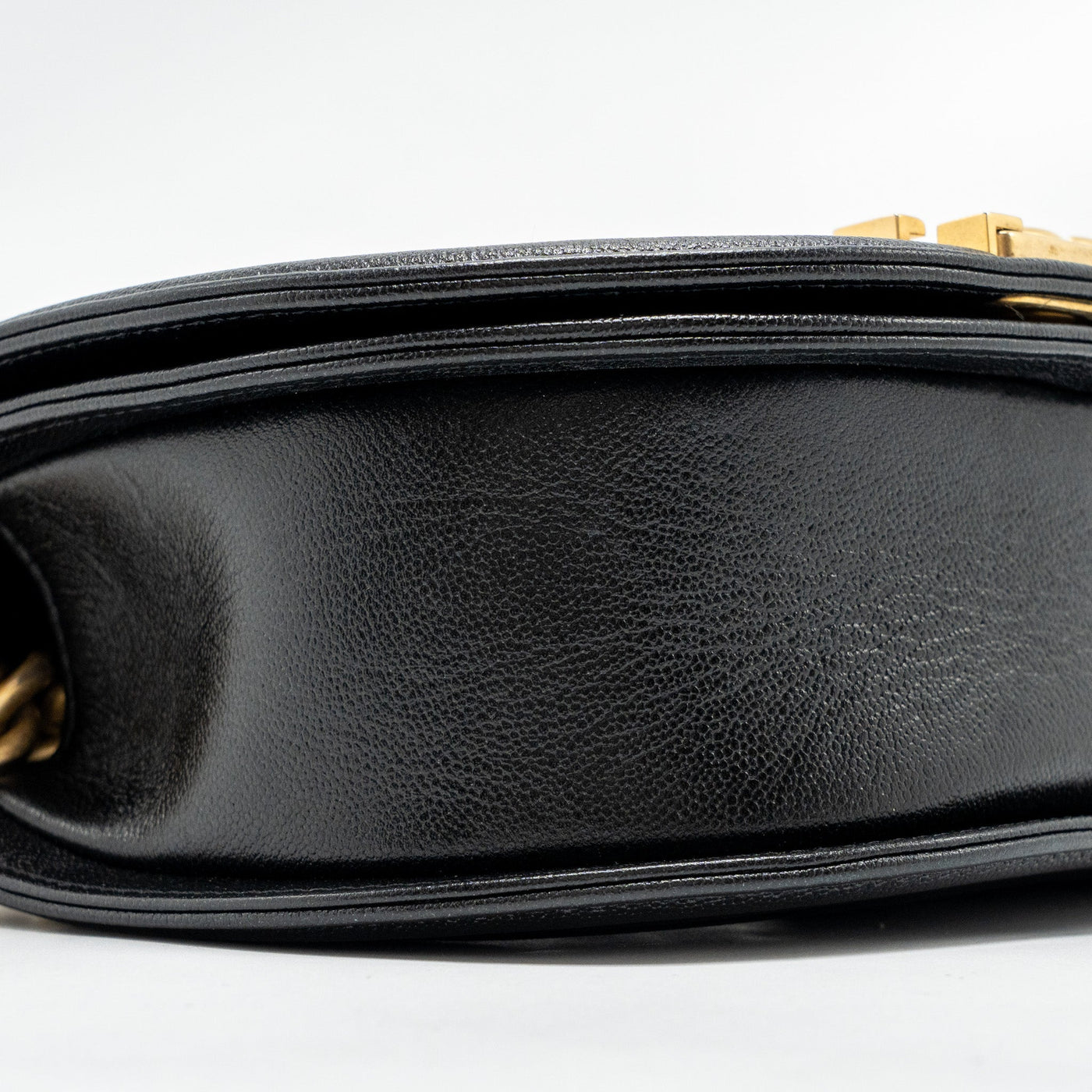 CHANEL 22A ROUND BOY MESSENGER BAG CAVIAR BLACK GHW (MICROCHIP)