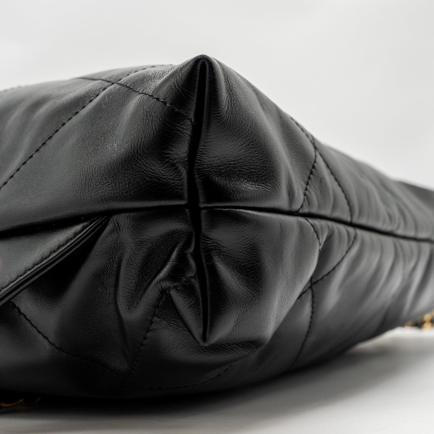 CHANEL LARGE 22 BACKPACK GOLD LETTER LOGO SHINY CALFSKIN BLACK GHW(MICROCHIP)