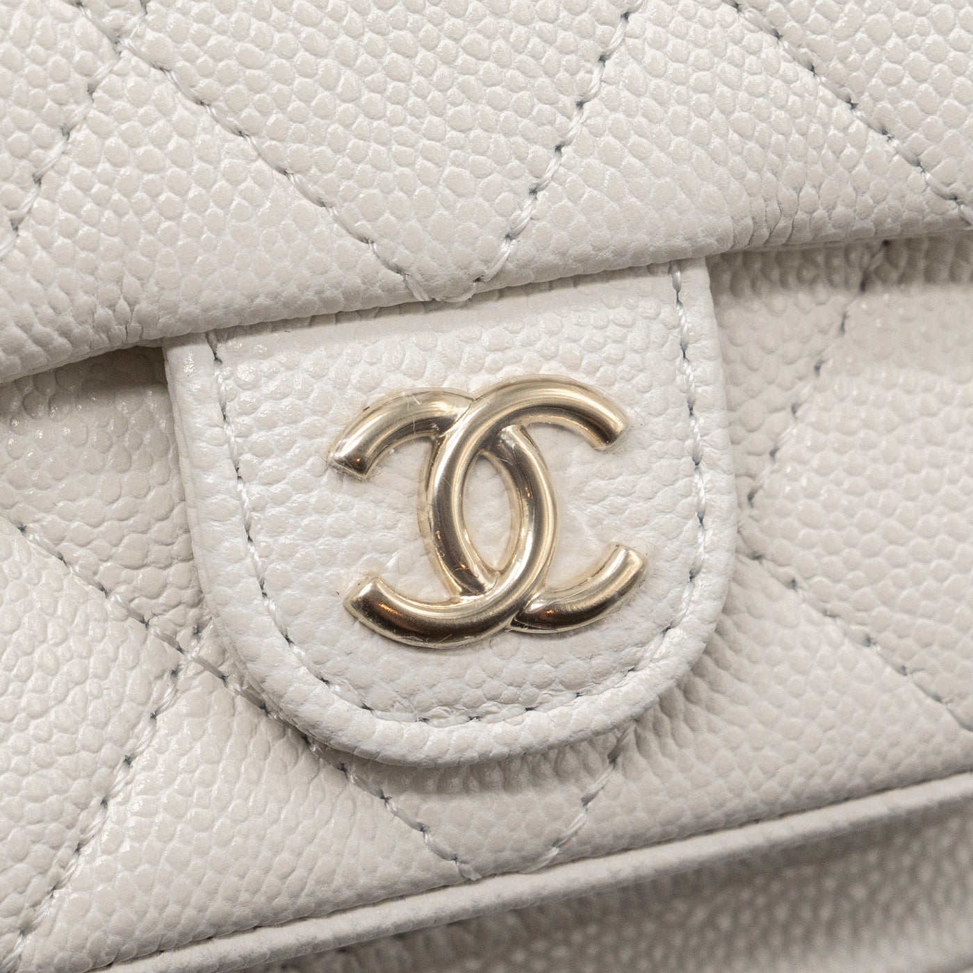 CHANEL 23K TRIPLE POCKET MINI BACKPACK CAVIAR WHITE LGHW(MICROCHIP)