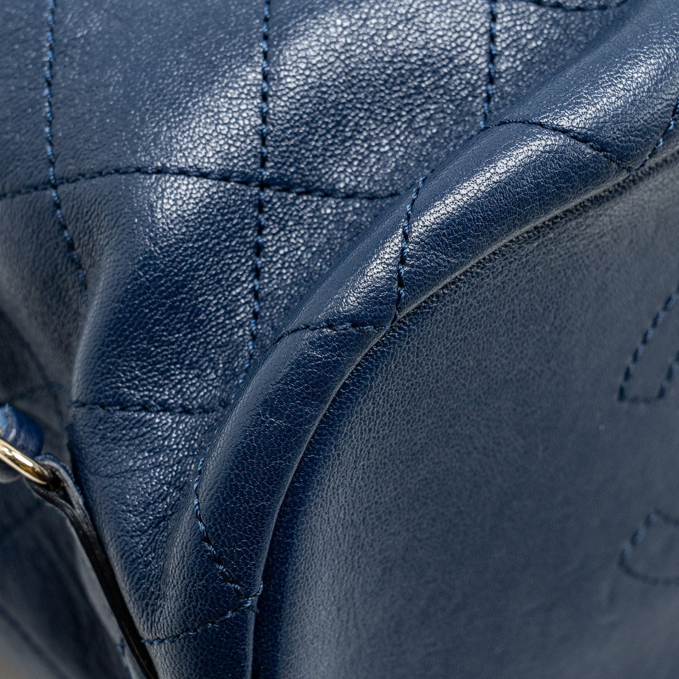 CHANEL DRAWSTRING BACKPACK LAMBSKIN/GRAINED CALFSKIN DARK BLUE LGHW