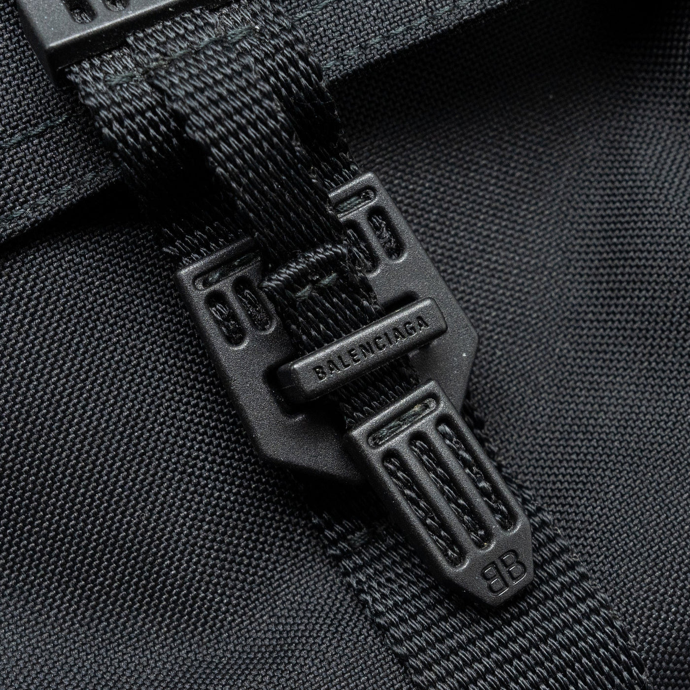 BALENCIAGA ARMY MESSENGER BAG BLACK RECYCLED NYLON BLACK/BLACK HARDWARE