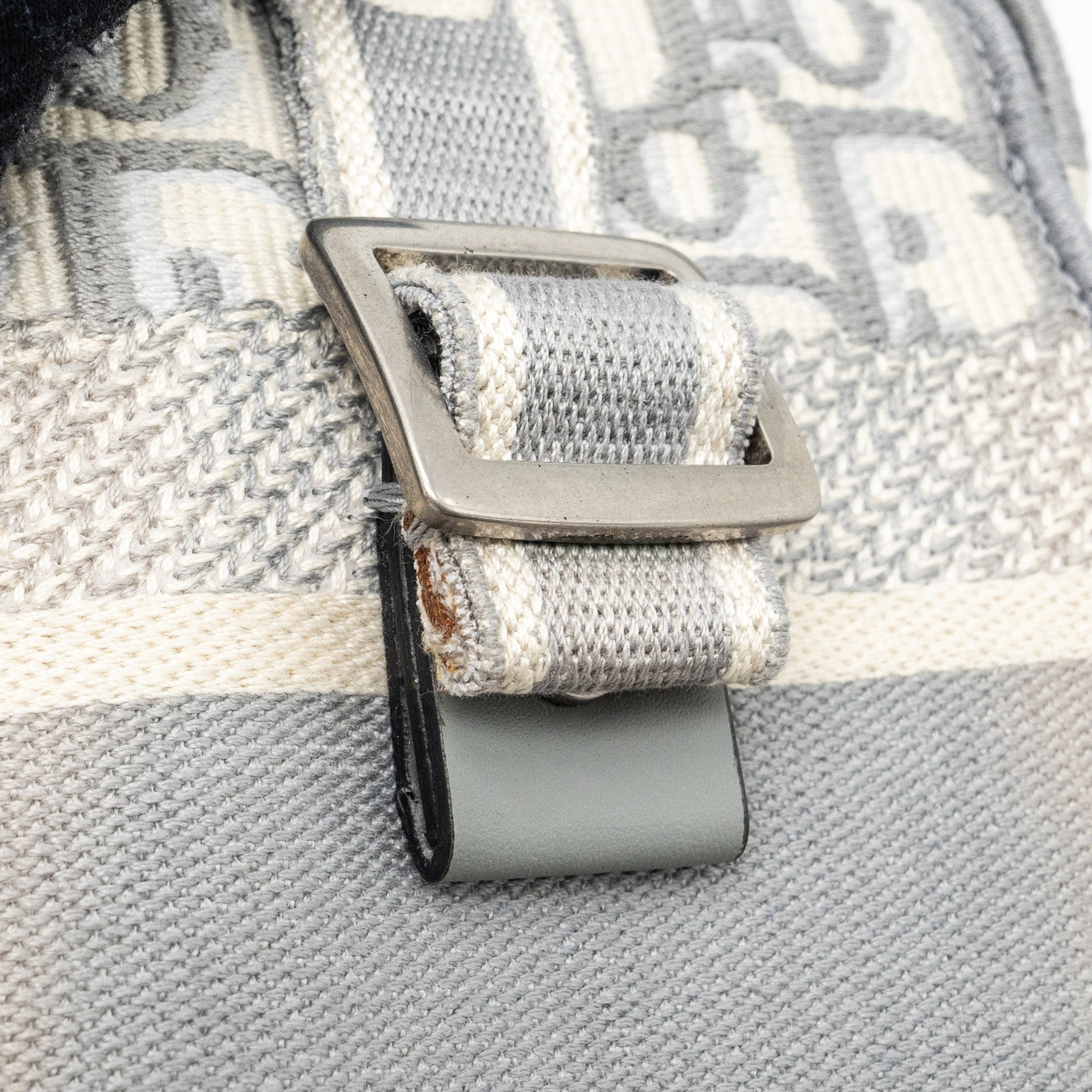 DIOR DIORCAMP MESSENGER BAG OBLIQUE EMBROIDERY LIGHT GREY SHW