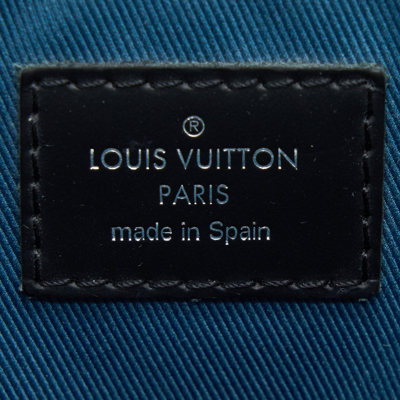LOUIS VUITTON MESSENGER BAG DAMIER GRAPHITE SHW