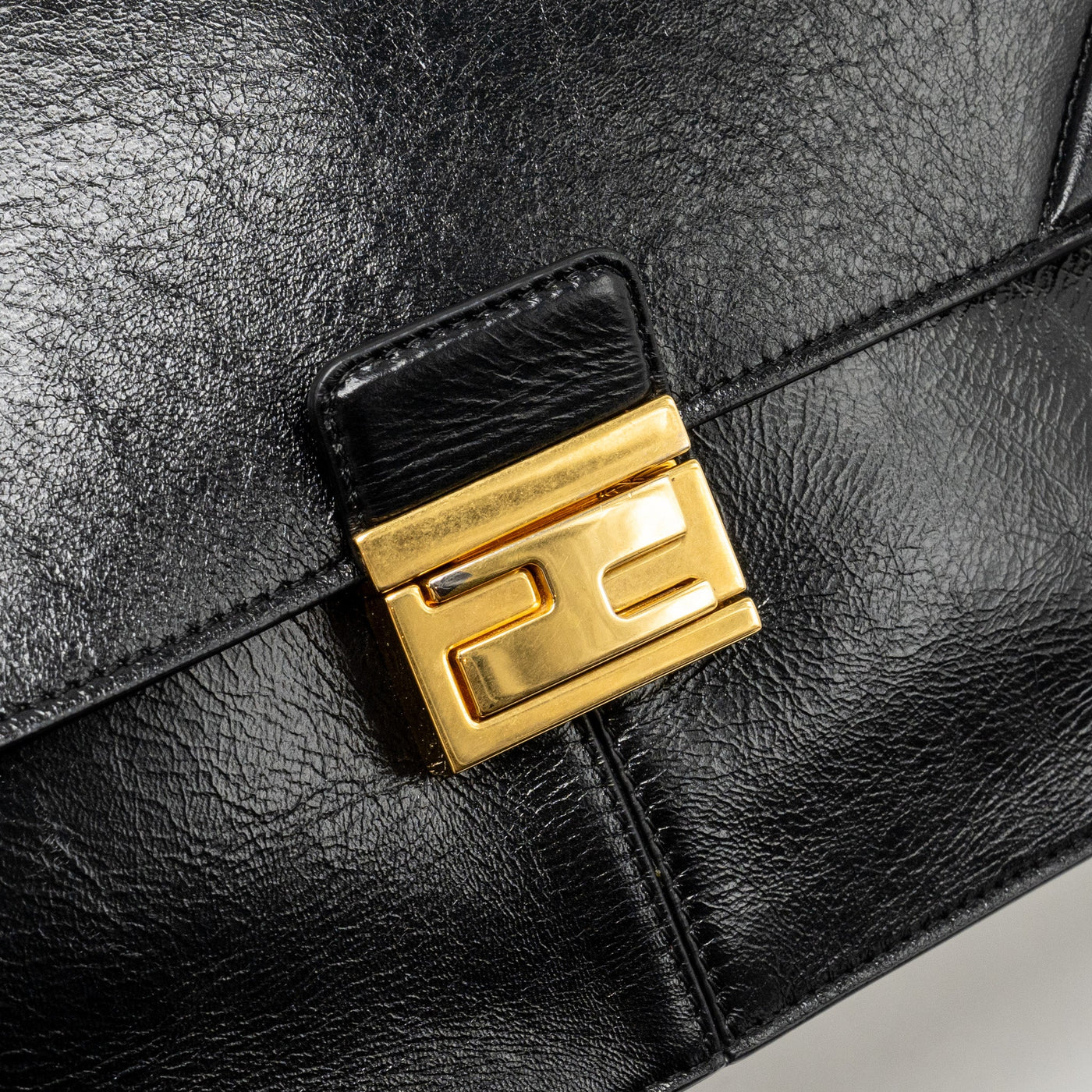 FENDI KAN U SHOULDER BAG LEATHER BLACK GHW