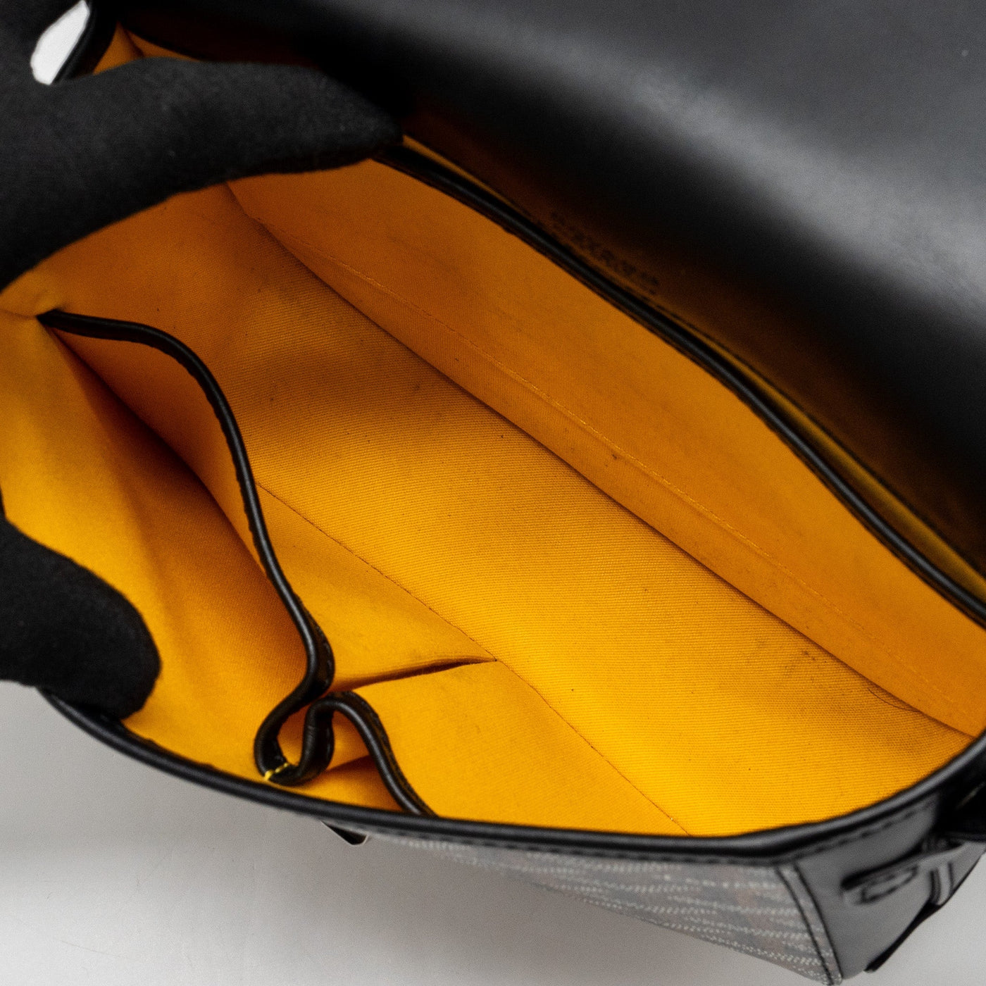 GOYARD BELVEDERE PM MESSENGER BAG GOYARDLINE CANVAS / CALFSKIN BLACK SHW