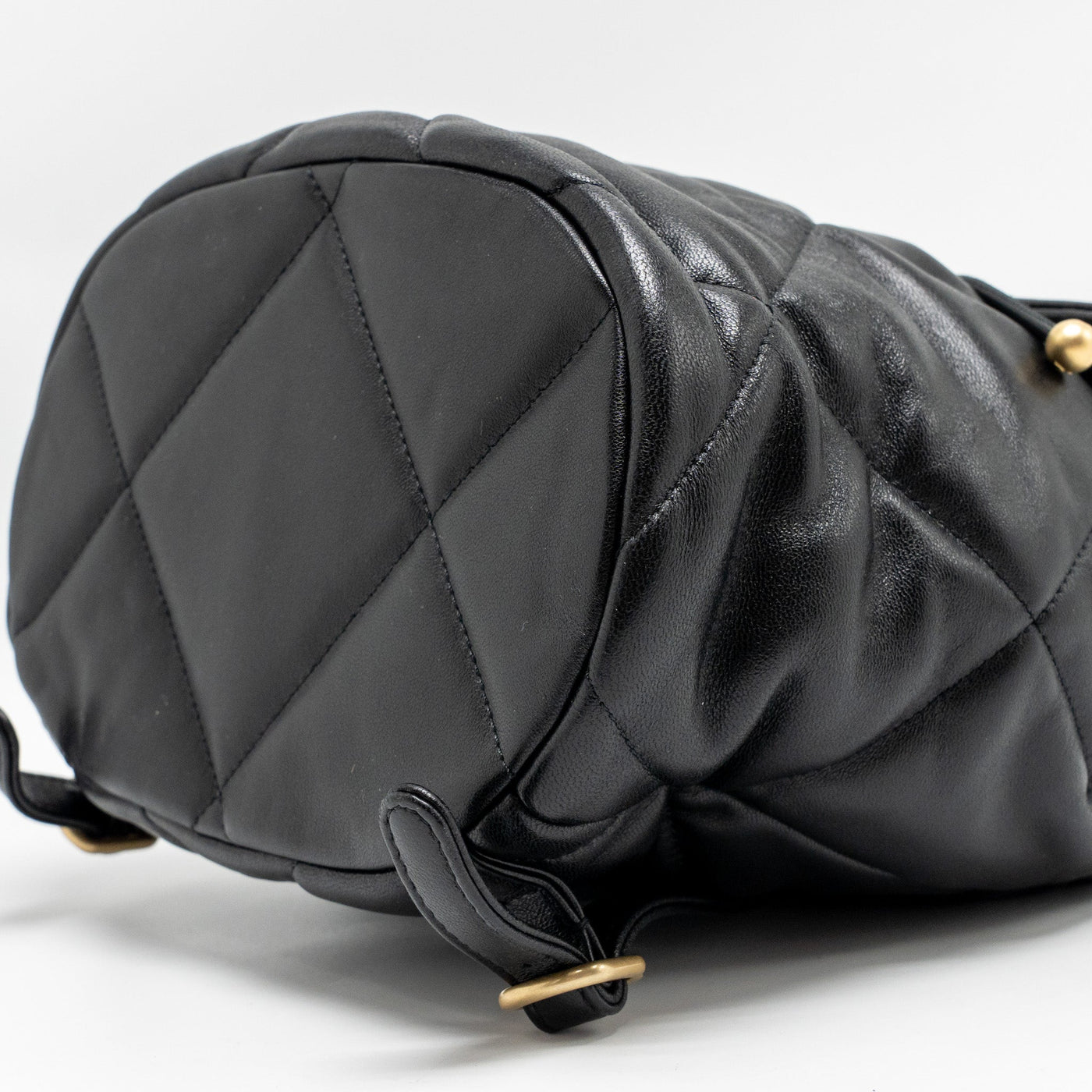 CHANEL 24C 19 BACKPACK LAMBSKIN BLACK MULTICOLOUR HARDWARE (MICROCHIP)