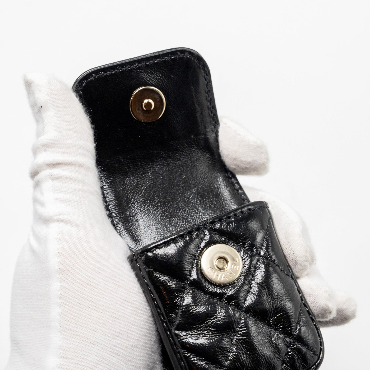CHANEL 22A MINI BACKPACK PATENT BLACK LGHW (MICROCHIP)