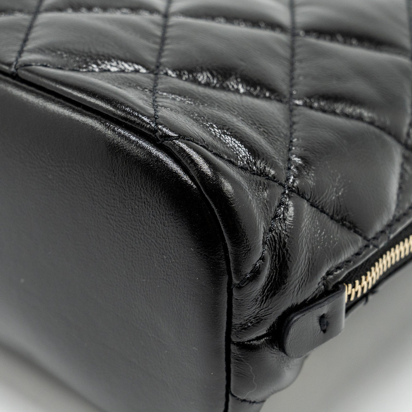 CHANEL 22A MINI BACKPACK PATENT BLACK LGHW (MICROCHIP)