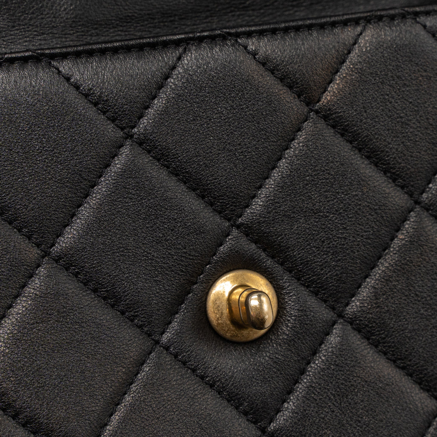 CHANEL MESSENGER BAG CALFSKIN BLACK GHW
