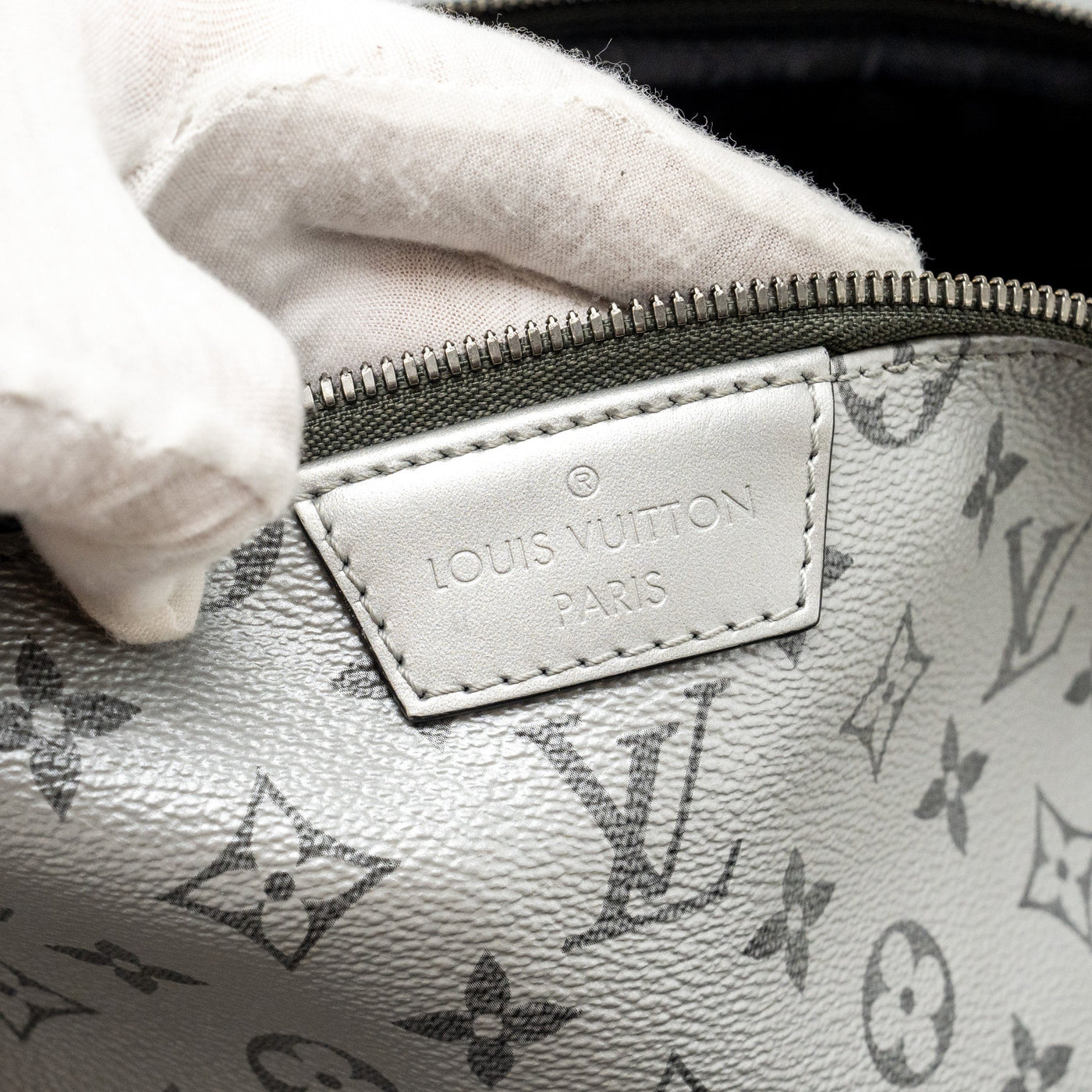 LOUIS VUITTON BACKPACK APOLLO MONOGRAM CANVAS SILVER / BLACK SHW