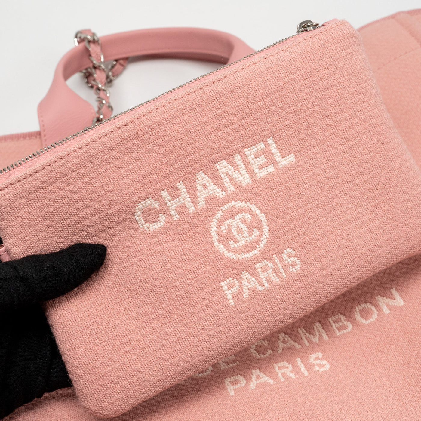 CHANEL DEAUVILLE TOTE BAG CANVAS/LEATHER PINK/WHITE SHW (MICROCHIP)