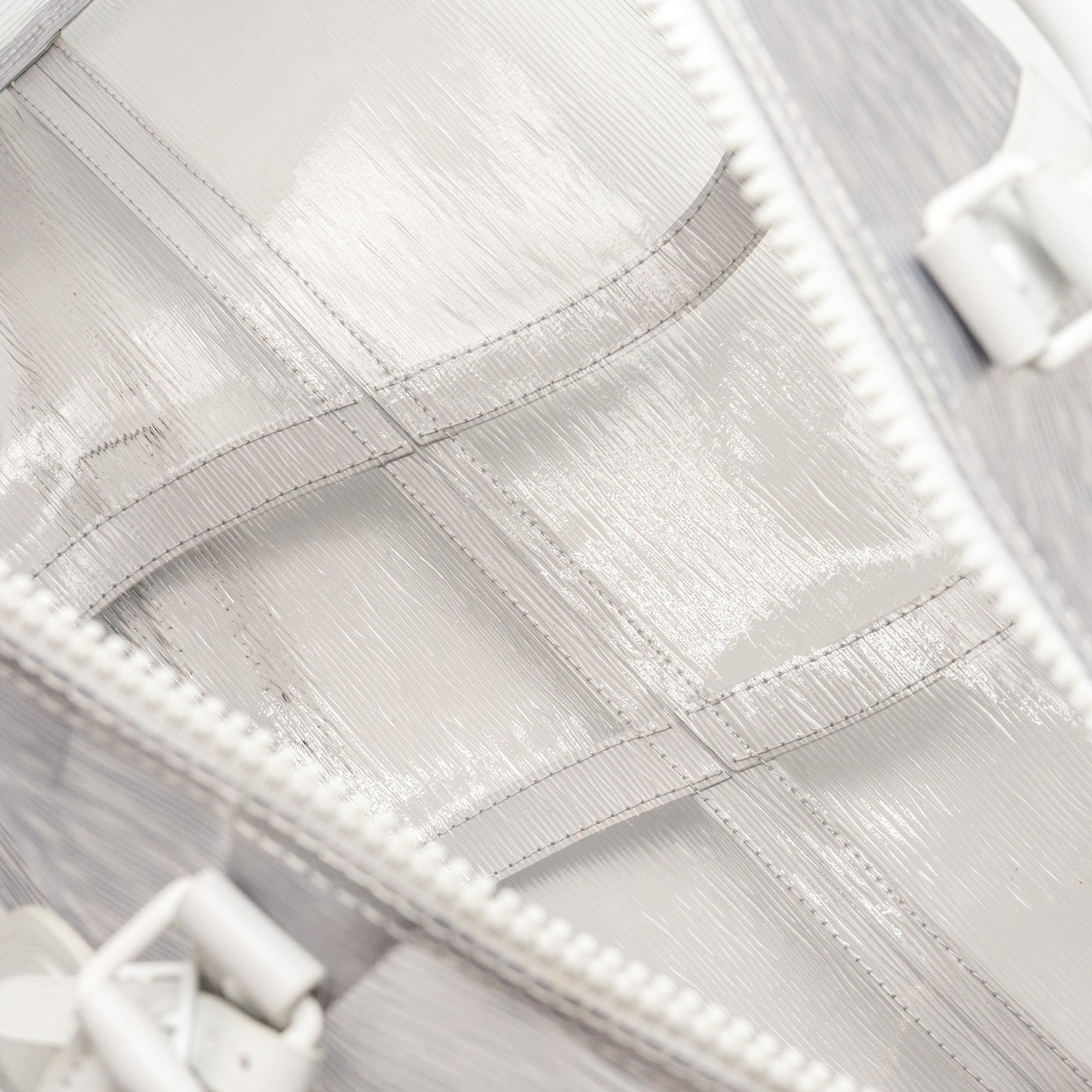 LOUIS VUITTON WAVY KEEPALL 50 EPI PLAGE WHITE