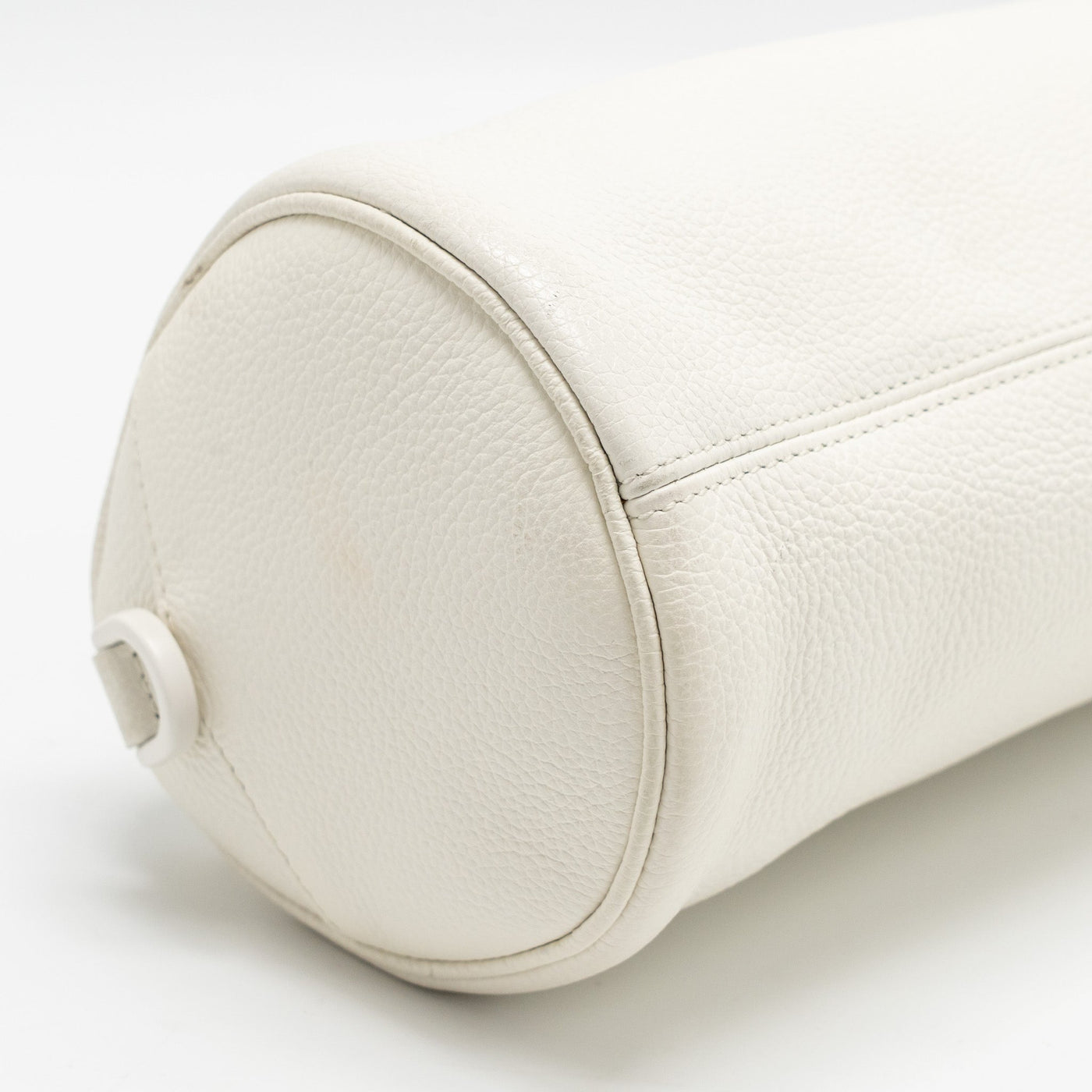 DIOR HOMME X DANIEL ARSHAM ROLLER MESSAGER BAG GRAINED CALFSKIN WHITE SHW