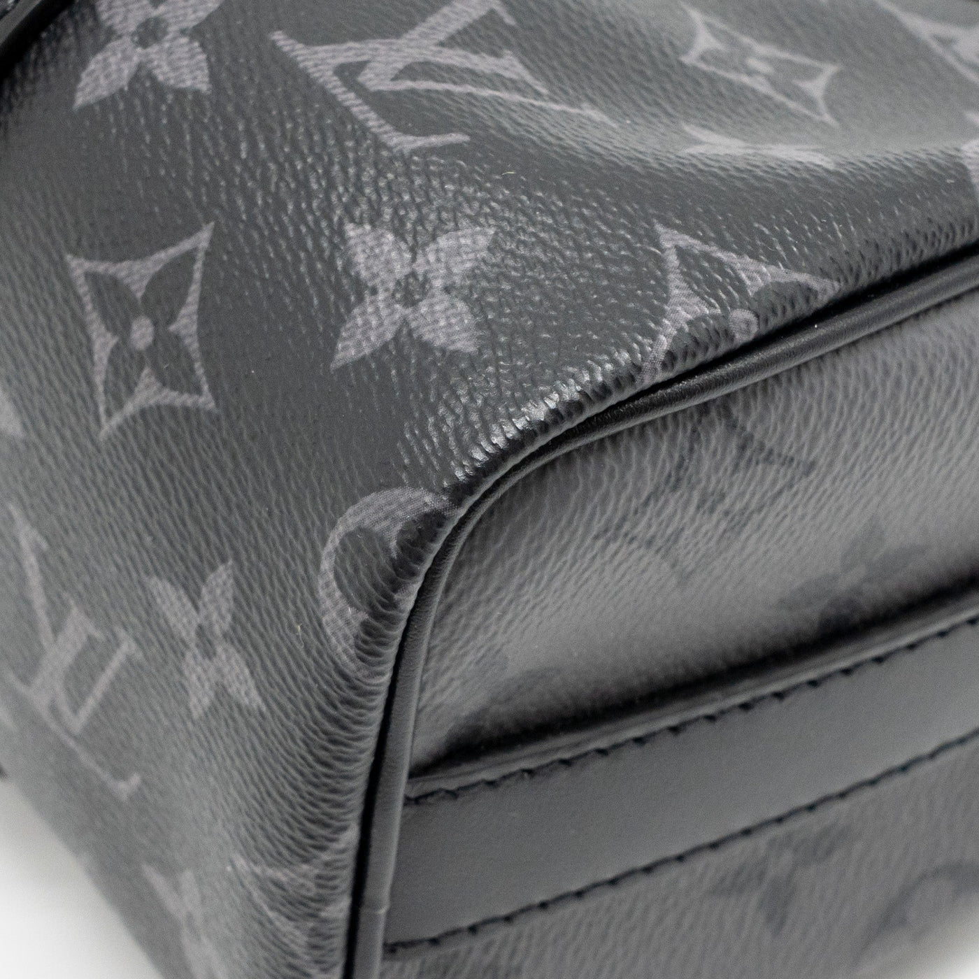 LOUIS VUITTON KEEPALL BANDOULIERE 25 MONOGRAM ECLIPSE SHW