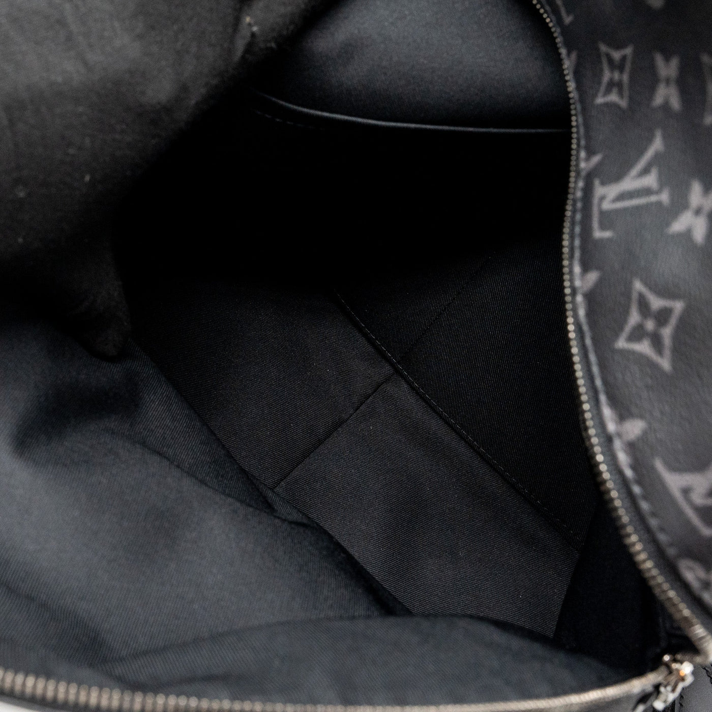LOUIS VUITTON DISCOVERY BACKPACK PM MONOGRAM CANVAS BLACK SHW