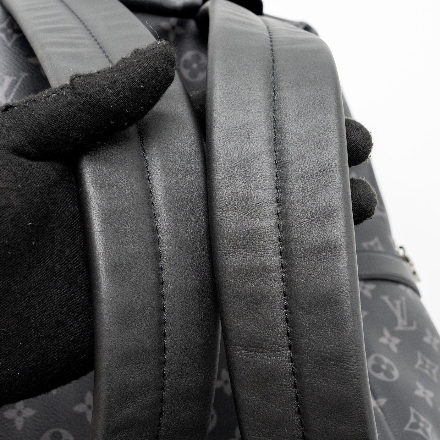 LOUIS VUITTON DISCOVERY BACKPACK PM MONOGRAM CANVAS BLACK SHW