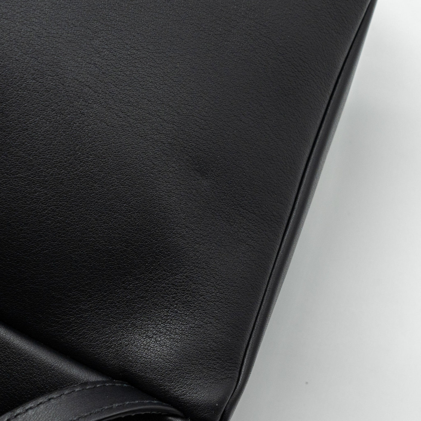 FENDI BY THE WAY BACKPACK LEATHER CRYSTAL BLACK SHW