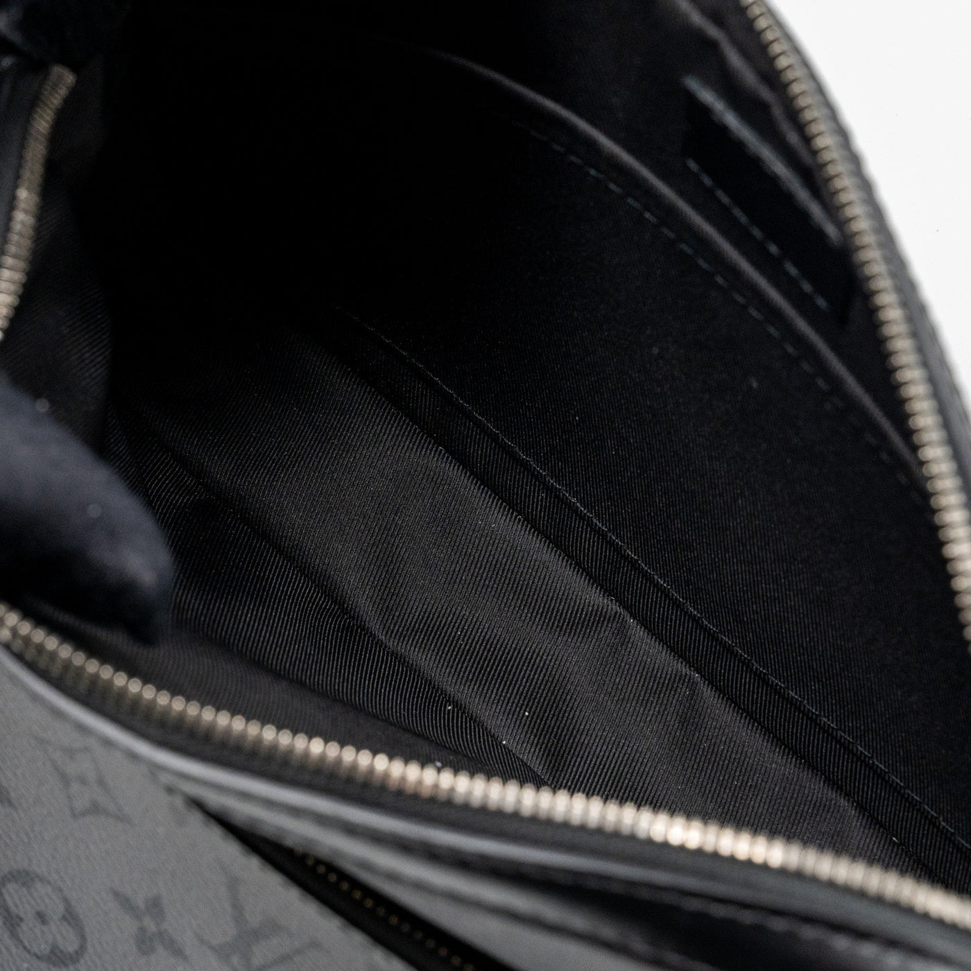 LOUIS VUITTON TRIO MESSENGER BAG MONOGRAM ECLIPSE SHW