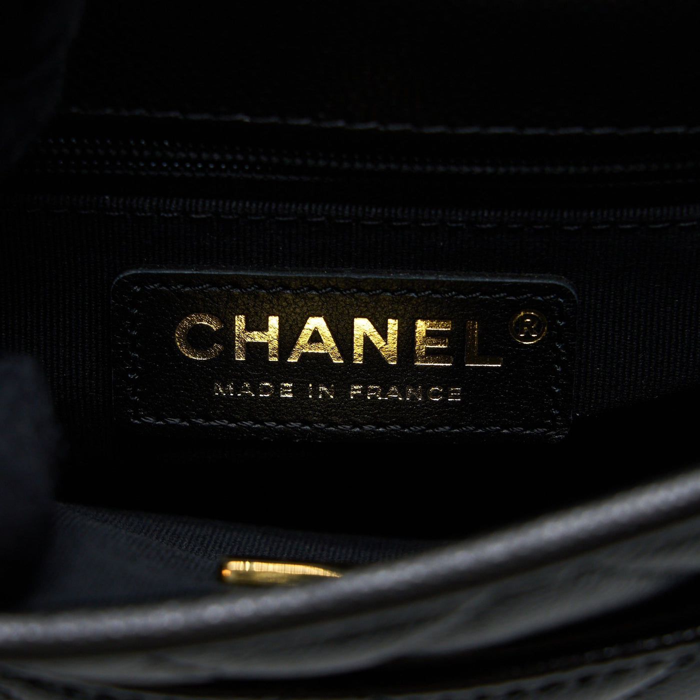CHANEL 22K TOP HANDLE MESSENGER BAG CAVIAR BLACK BRUSHED GHW(MICROCHIP)