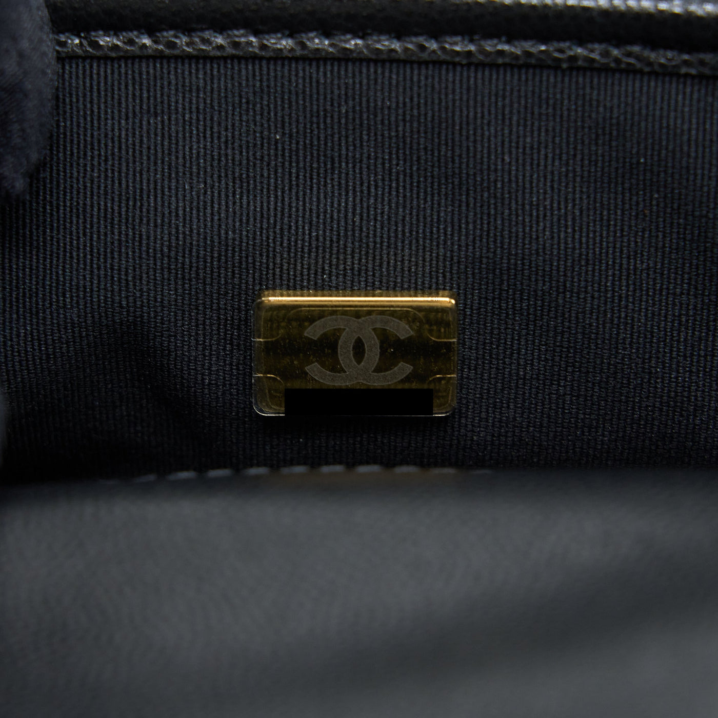 CHANEL 22K TOP HANDLE MESSENGER BAG CAVIAR BLACK BRUSHED GHW(MICROCHIP)