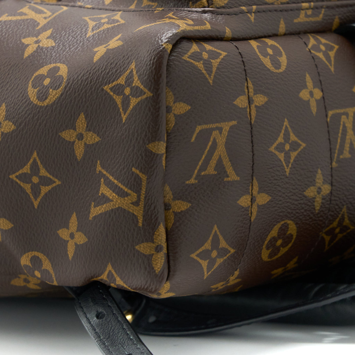 LOUIS VUITTON PALM SPRING BACKPACK MM MONOGRAM CANVAS GHW